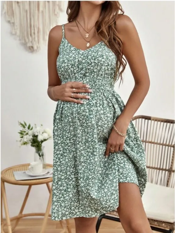 Vestido casual de tirantes con estampado floral verde