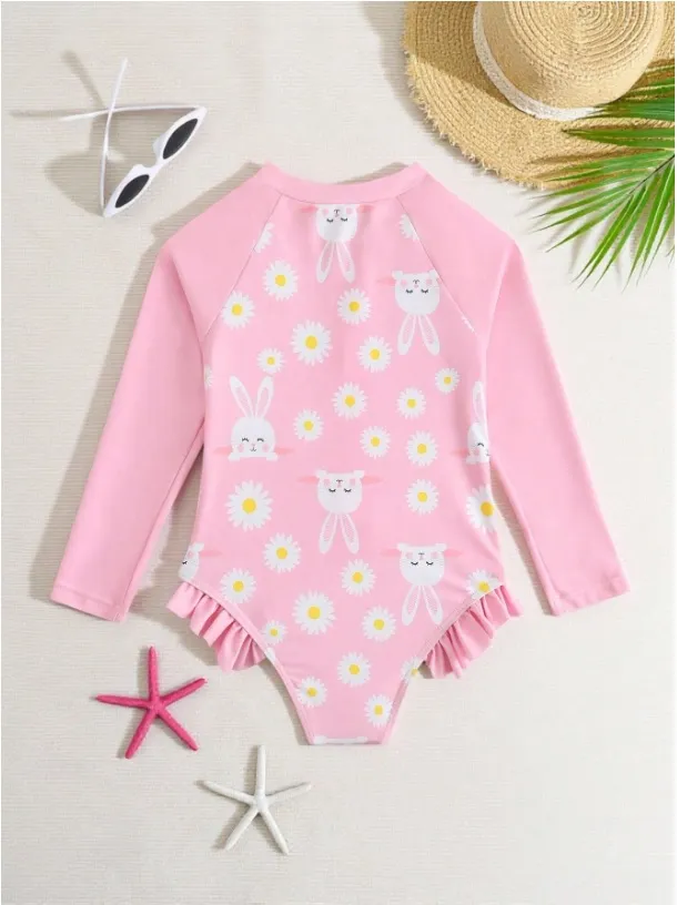 Traje entero rosa con estampado conejos y margaritas