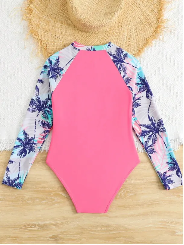Traje entero rosa coral con mangas estampado palmeras